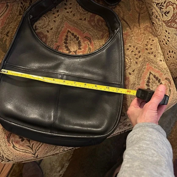 Galco Meridian Hobo Holster Shoulder Bag Glove-Tanned Leather, Concealed Carry - Picture 5 of 9